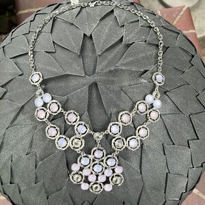 Banana Republic silver white decorative necklace ! BNWT